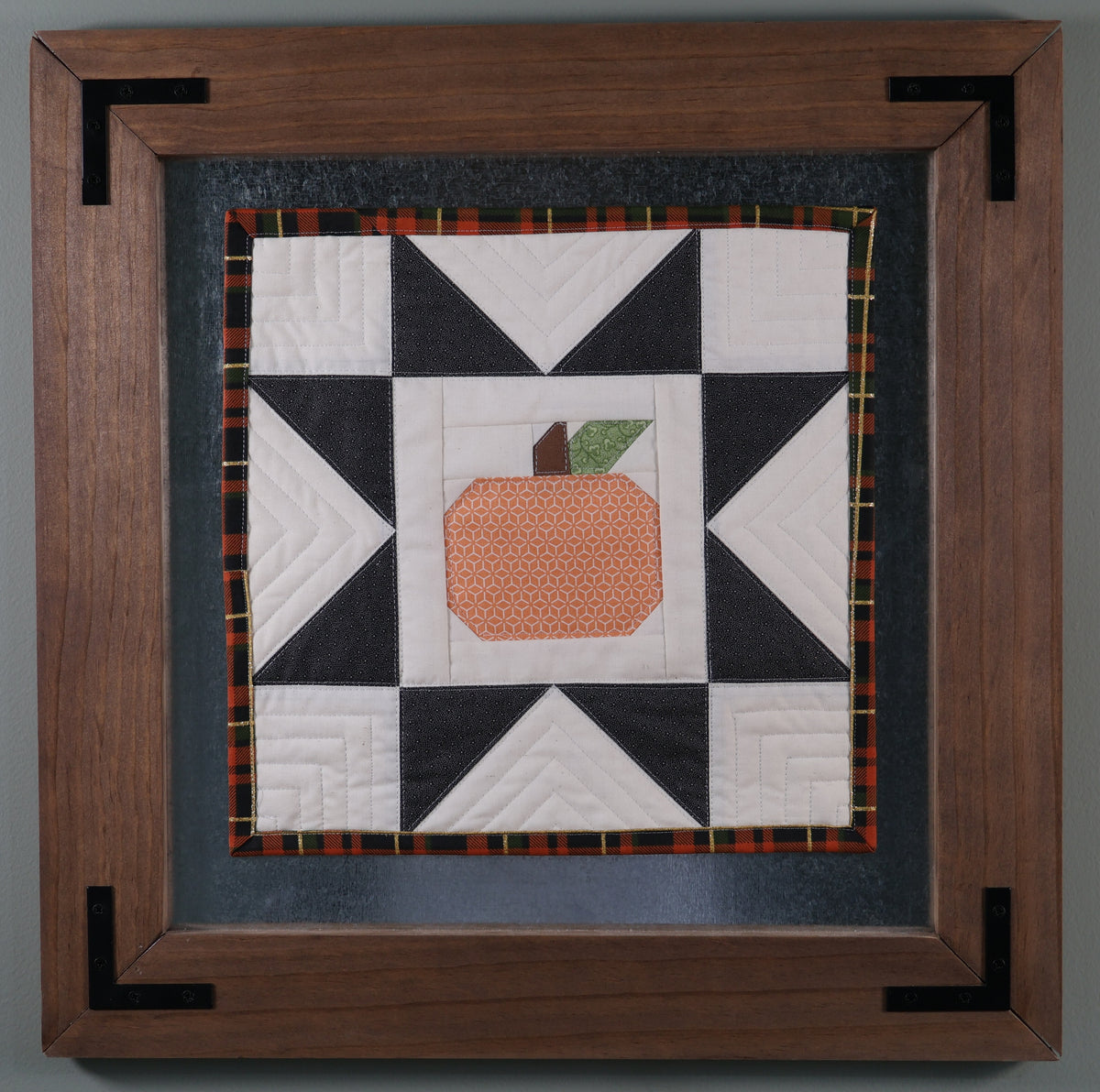 Harvest Star | Pumpkin Sawtooth Star Quilted Wall Hanging