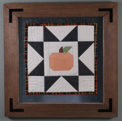 Harvest Star | Pumpkin Sawtooth Star Quilted Wall Hanging