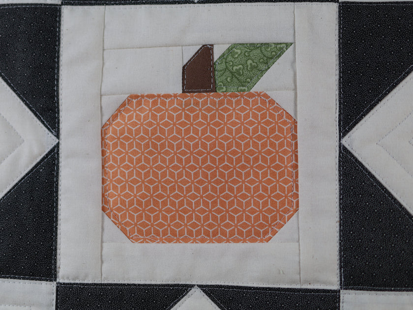 Harvest Star | Pumpkin Sawtooth Star Quilted Wall Hanging