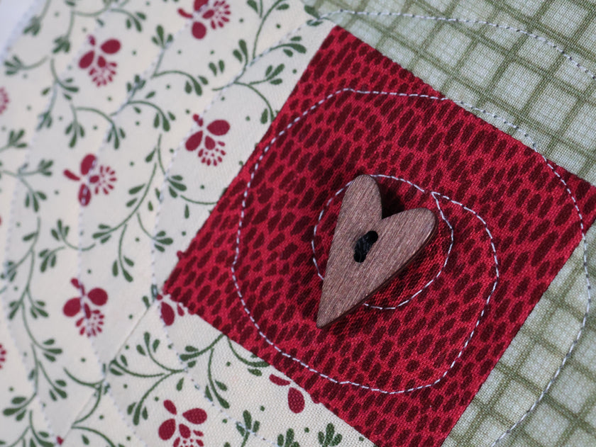Warm Welcome | Log Cabin Quilted Wall Hanging